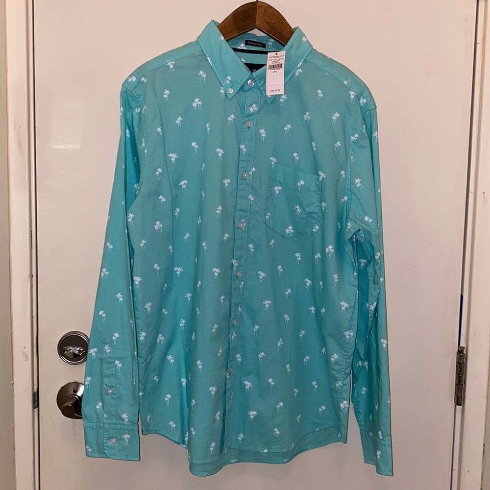American Eagle Mens button down.